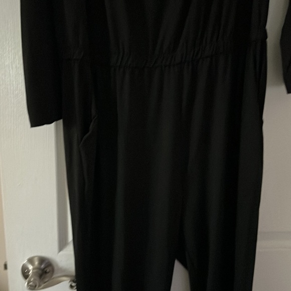Long sleeve jumpsuit with pockets new no tags - Picture 5 of 6